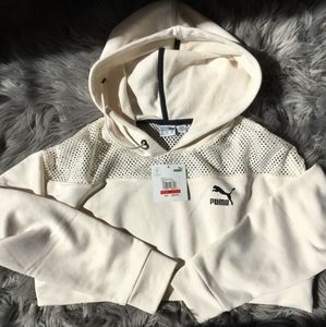 PUMA Cropped Hoodie